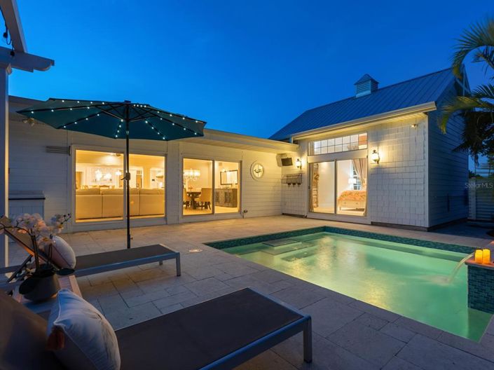 Image No.58-4 Bed Property for sale