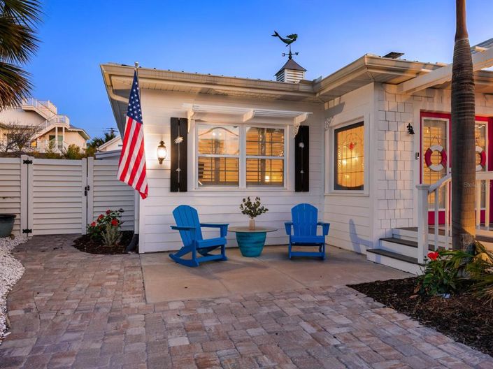 Image No.6-4 Bed Property for sale