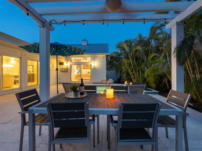 Image No.68-4 Bed Property for sale