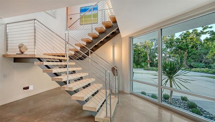 Image No.11-4 Bed Property for sale