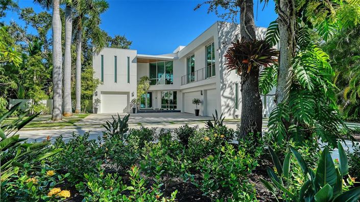 Image No.3-4 Bed Property for sale