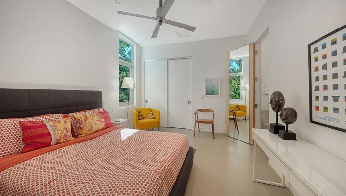 Image No.42-4 Bed Property for sale