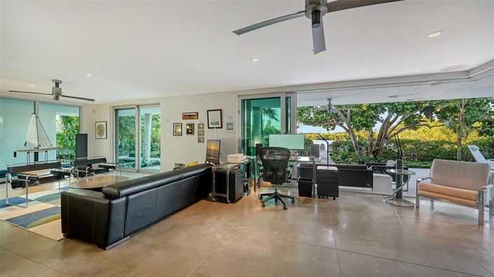 Image No.50-4 Bed Property for sale