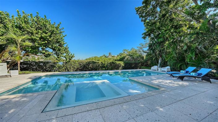 Image No.54-4 Bed Property for sale