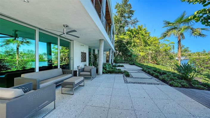 Image No.58-4 Bed Property for sale