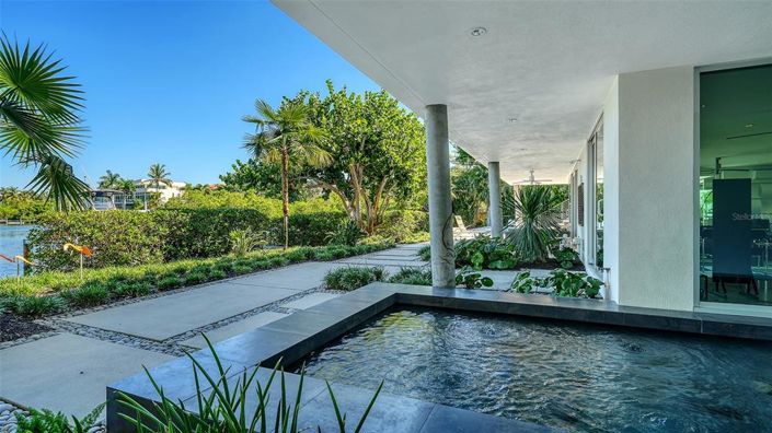 Image No.59-4 Bed Property for sale