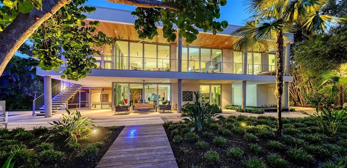 Image No.65-4 Bed Property for sale