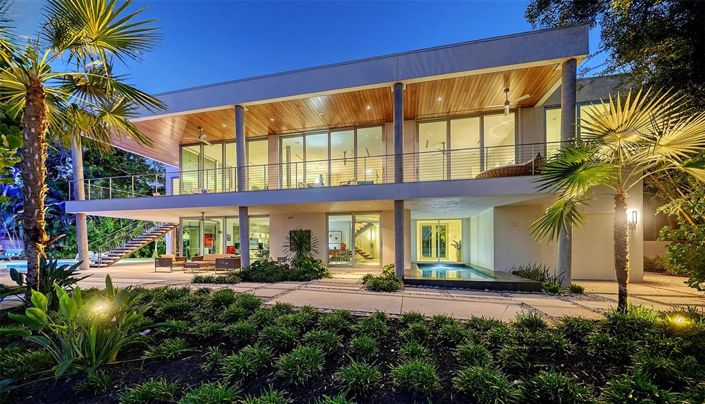 Image No.66-4 Bed Property for sale