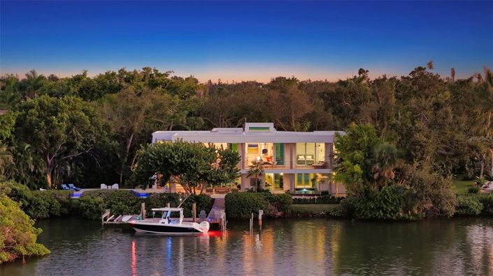 Image No.73-4 Bed Property for sale