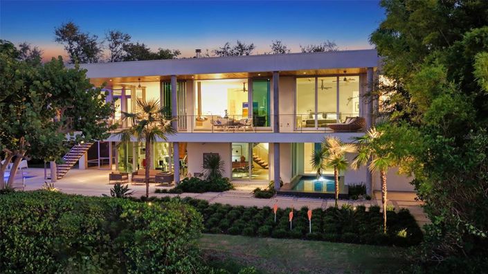 Image No.75-4 Bed Property for sale