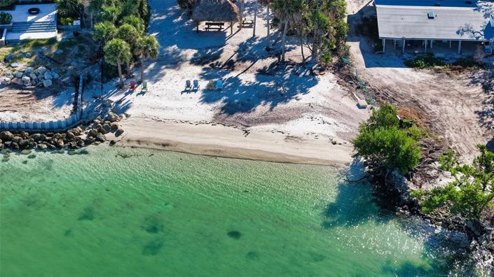 Image No.78-4 Bed Property for sale