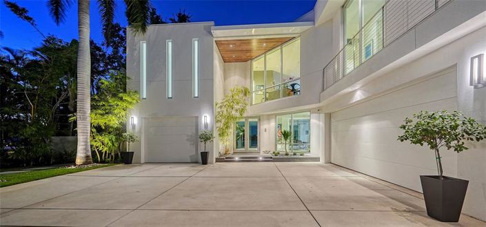 Image No.9-4 Bed Property for sale