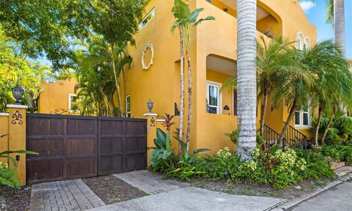 Image No.1-Propriété de 4 chambres à vendre à Sarasota