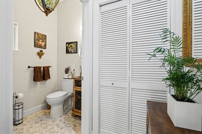 Image No.22-4 Bed Property for sale