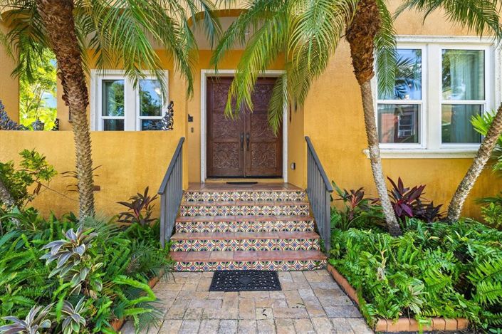 Image No.63-4 Bed Property for sale