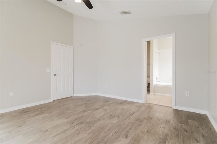 Image No.12-Propriété de 4 chambres à vendre à Kissimmee