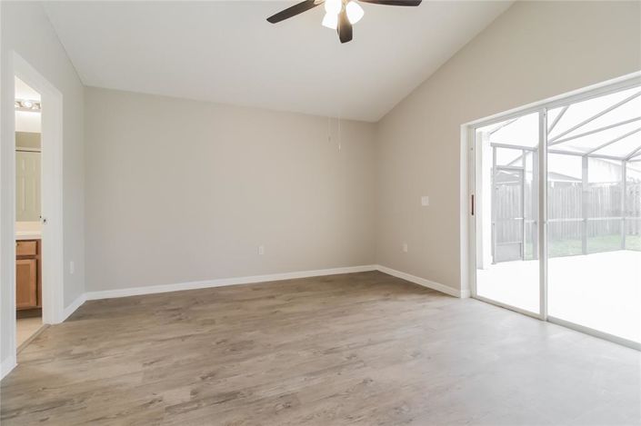 Image No.7-Propriété de 4 chambres à vendre à Kissimmee