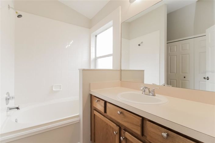 Image No.9-Propriété de 4 chambres à vendre à Kissimmee