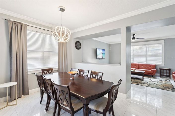 Image No.27-5 Bed Property for sale