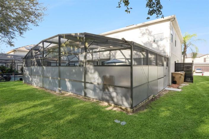 Image No.33-5 Bed Property for sale