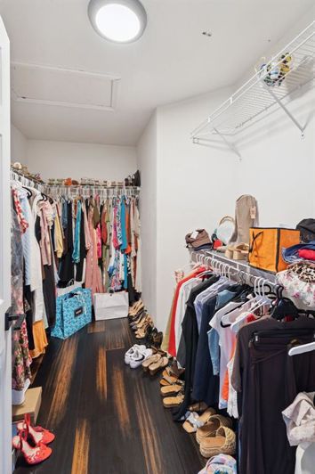 Image No.9-5 Bed Property for sale