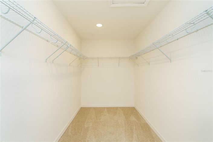 Image No.22-5 Bed Property for sale