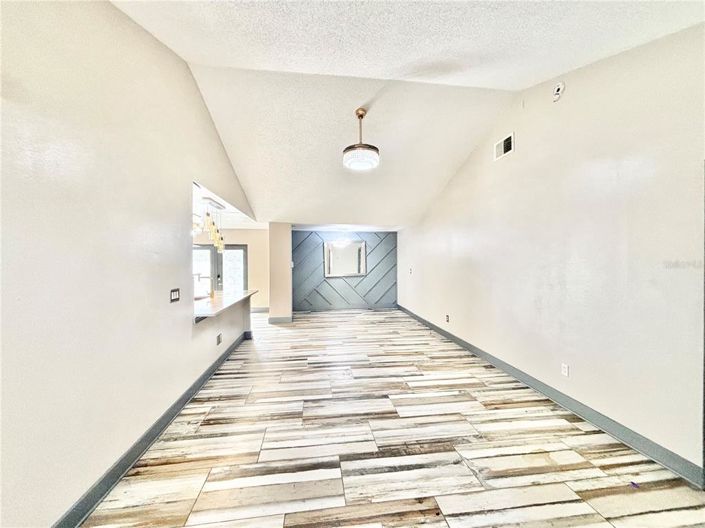 Image No.13-5 Bed Property for sale