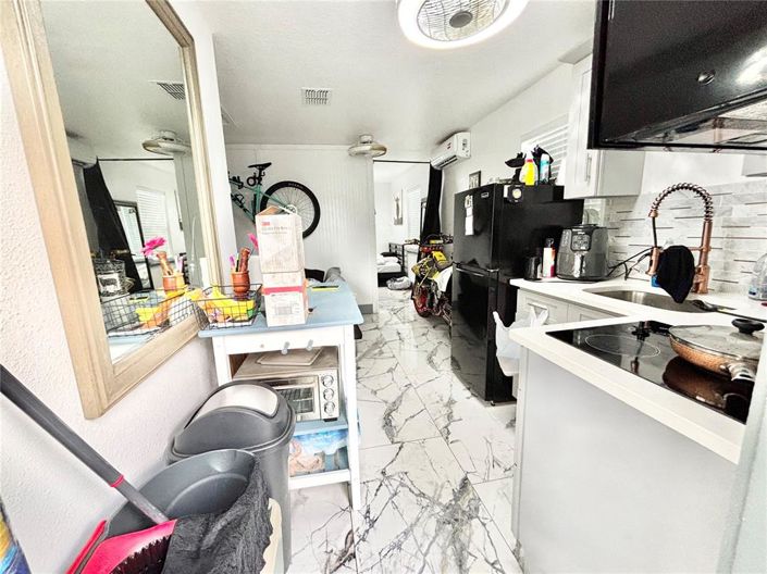 Image No.34-5 Bed Property for sale