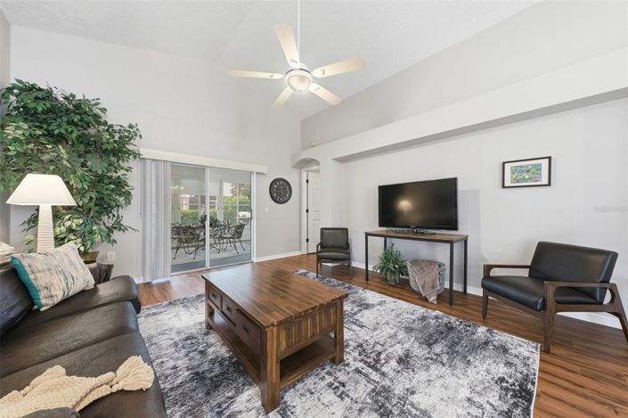 Image No.12-2 Bed Property for sale