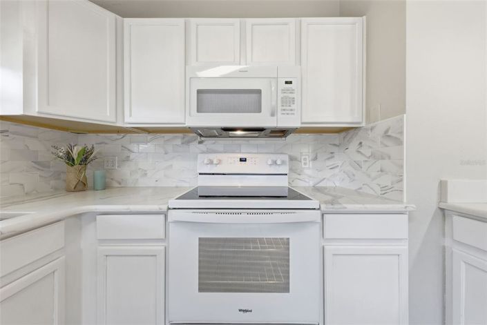 Image No.18-2 Bed Property for sale