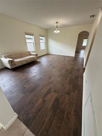 Image No.9-Propriété de 4 chambres à vendre à Clermont