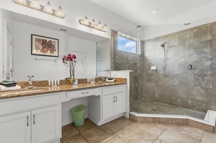 Image No.12-Propriété de 6 chambres à vendre à Davenport