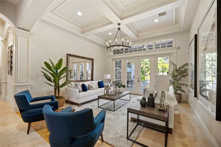 Image No.12-5 Bed Property for sale