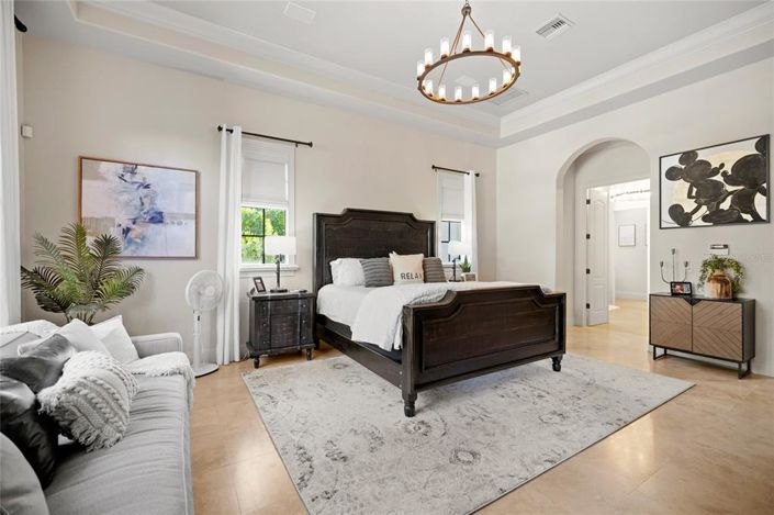 Image No.39-5 Bed Property for sale