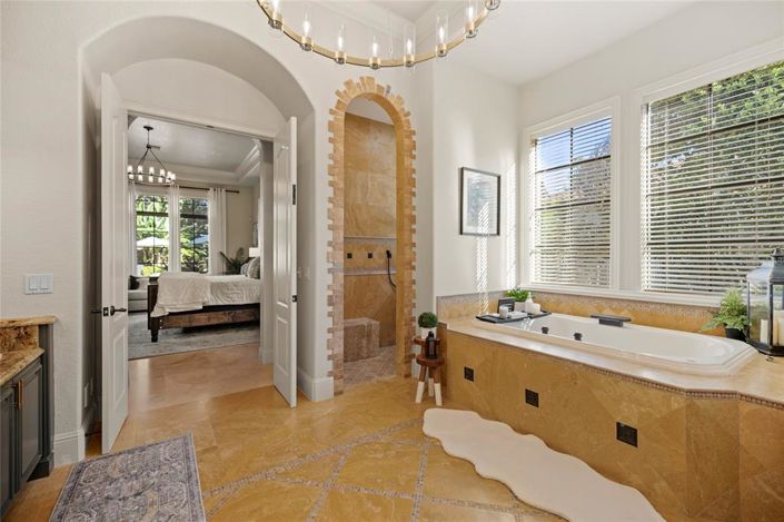 Image No.42-5 Bed Property for sale