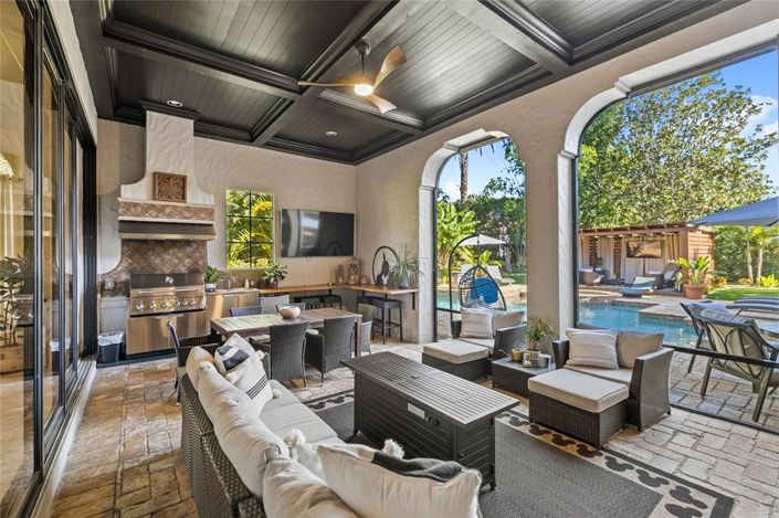 Image No.64-5 Bed Property for sale