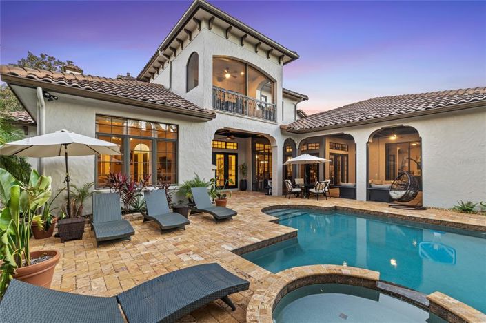 Image No.69-5 Bed Property for sale