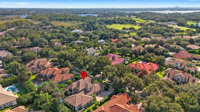 Image No.82-5 Bed Property for sale