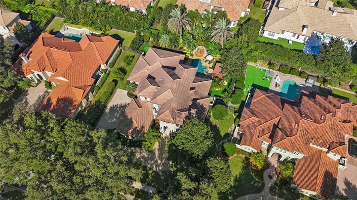 Image No.88-5 Bed Property for sale