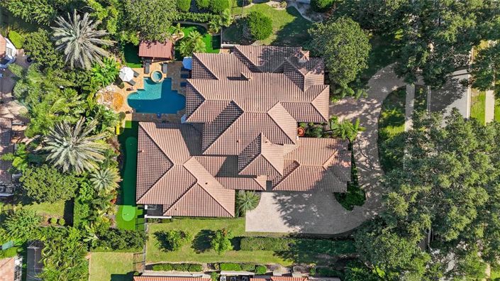 Image No.90-5 Bed Property for sale