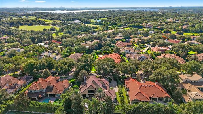 Image No.95-5 Bed Property for sale