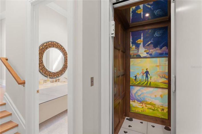 Image No.21-6 Bed Property for sale