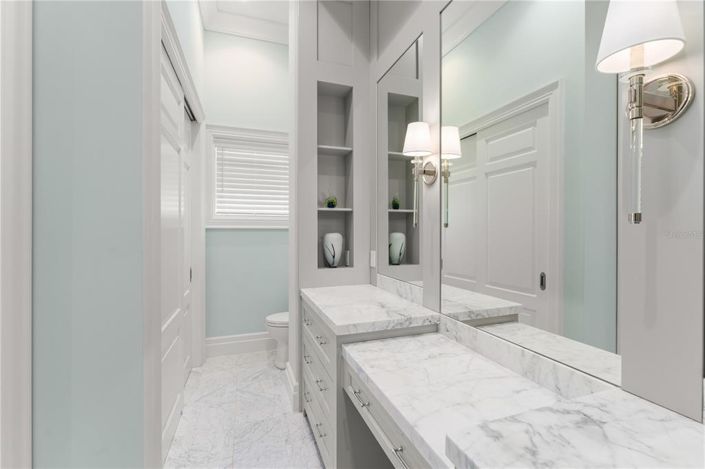 Image No.33-6 Bed Property for sale