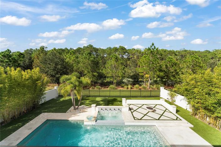 Image No.43-6 Bed Property for sale