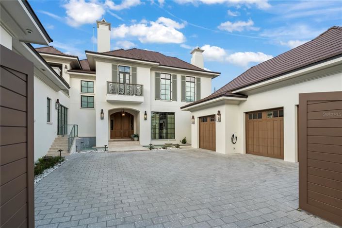 Image No.46-6 Bed Property for sale