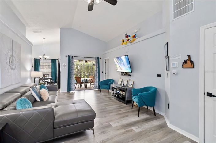 Image No.10-Propriété de 4 chambres à vendre à Davenport