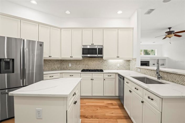 Image No.13-4 Bed Property for sale