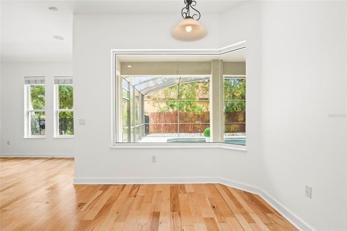 Image No.16-4 Bed Property for sale