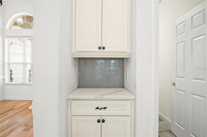 Image No.20-4 Bed Property for sale