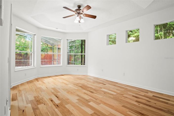 Image No.22-4 Bed Property for sale